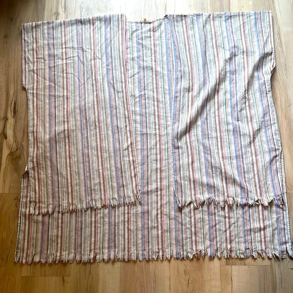 Easel Cotton/Linen blend beach cover. Longer back and slit on side